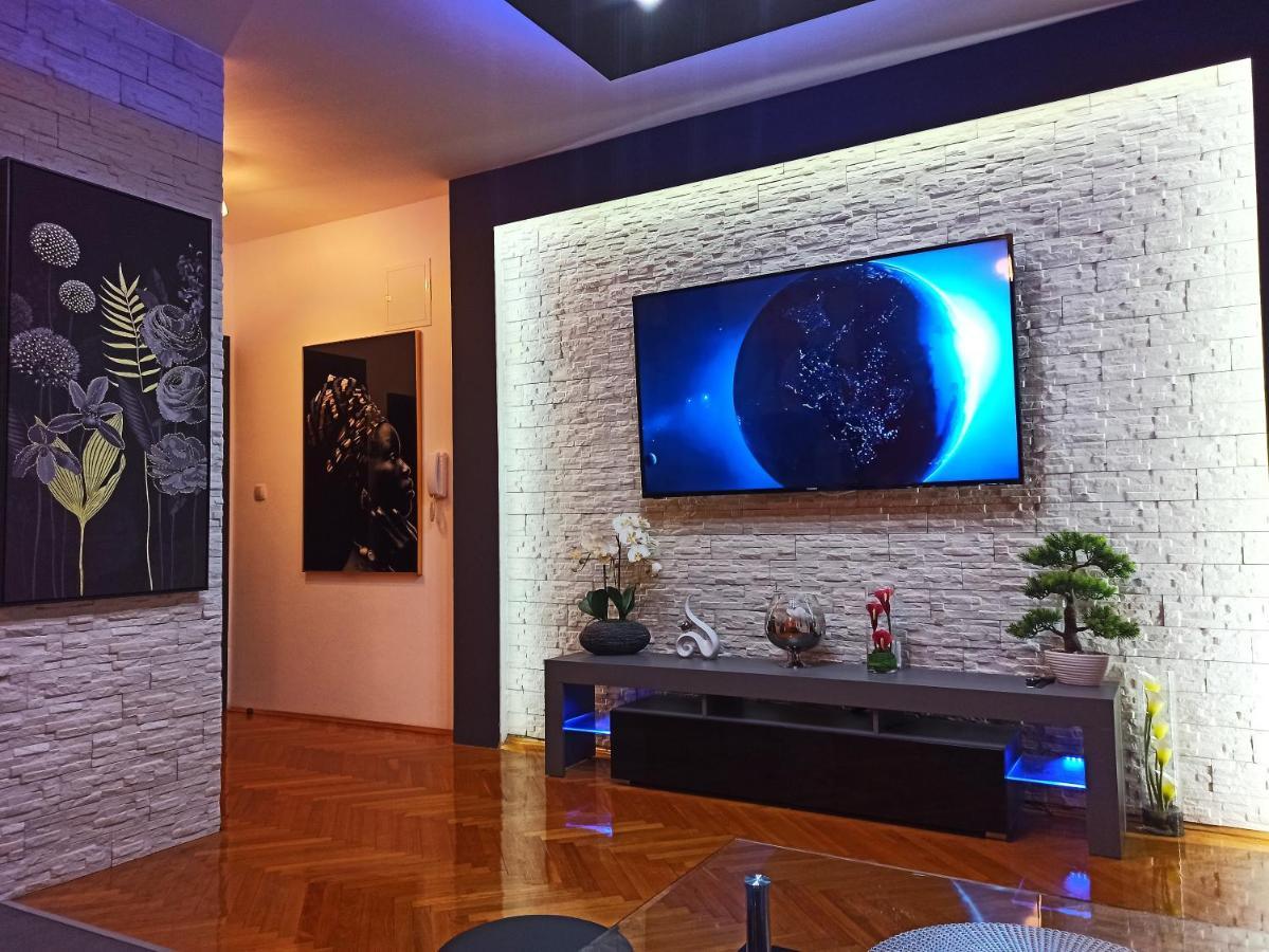 אוסילק Apartman Aurelius - Private Parking מראה חיצוני תמונה