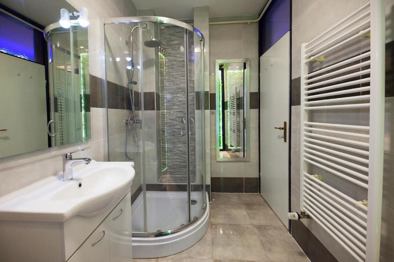 אוסילק Apartman Aurelius - Private Parking מראה חיצוני תמונה