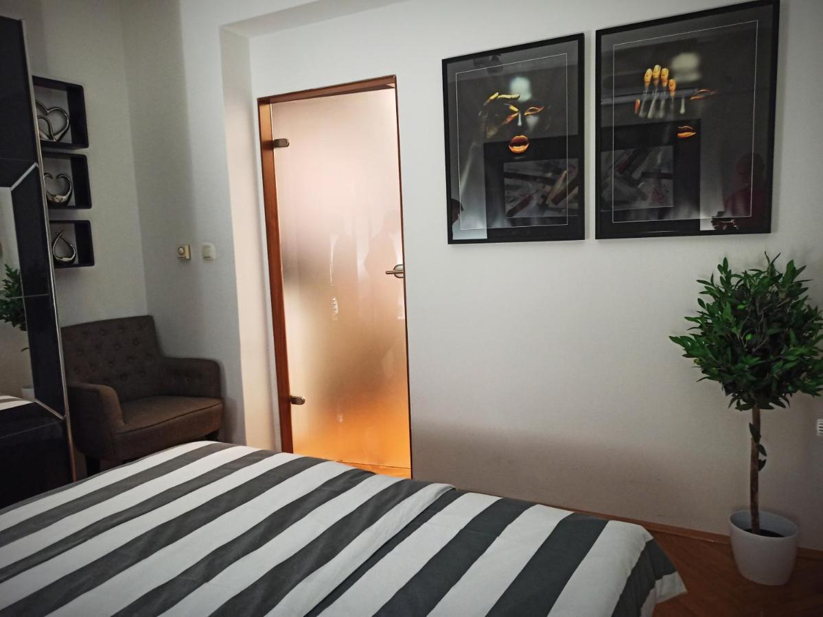 אוסילק Apartman Aurelius - Private Parking מראה חיצוני תמונה